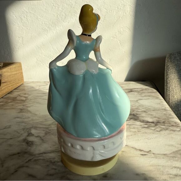 Disney Cinderella Vintage Music Player Machine - Picture 4 of 8